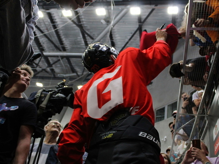 «Авангард» лишился двух форвардов: Буше рассказал о состоянии заболевших хоккеистов