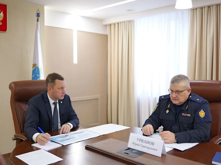 Саратовский губернатор обсудил с пограничниками ремонт пункта в Озинках