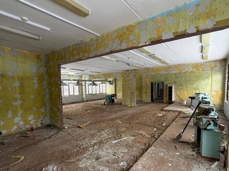 Сергей Кравчук рассказал о ремонте школ в Хабаровске: новые окна, штукатурка и бетонная отмостка