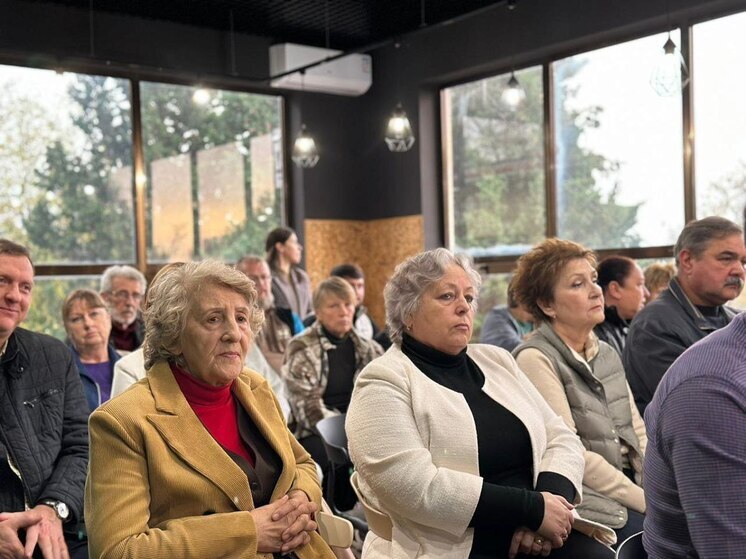 Местные жители Магри в Сочи обсудили планы развития и меры безопасности на встрече с главой района