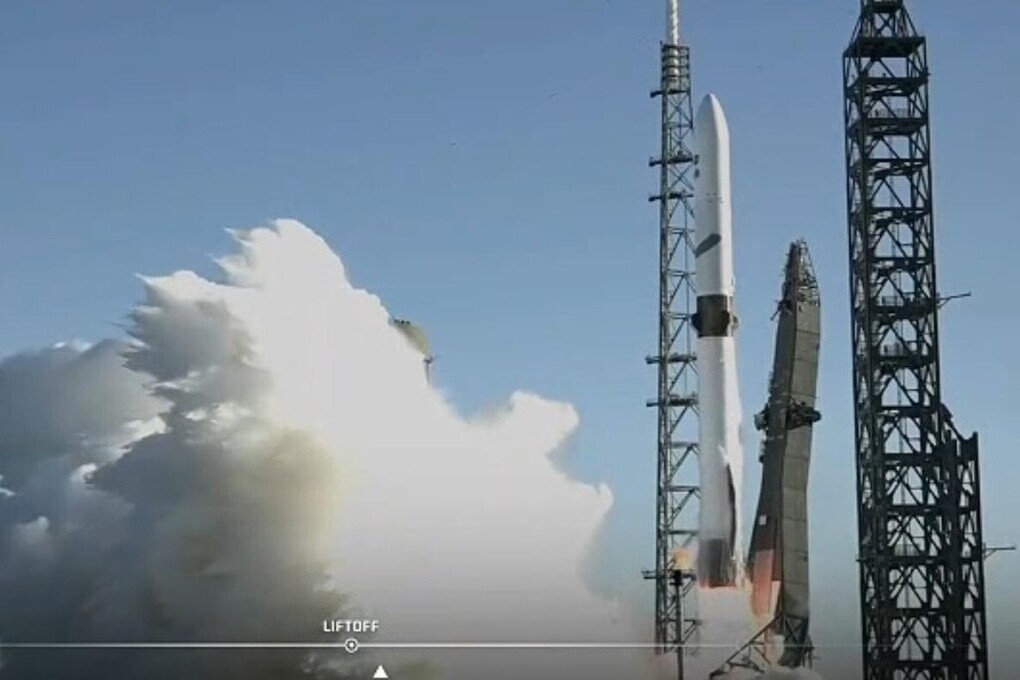 Компания миллиардера запустила ракету с двумя космическими аппаратами к Марсу