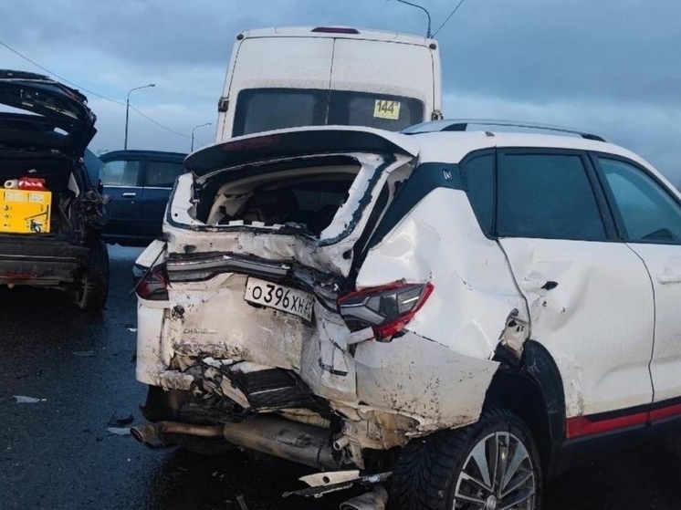 Серия аварий заблокировала въезд в Архангельск со стороны Новодвинска