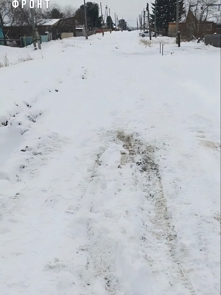 "Не может проехать ни скорая, ни автолавка": томские сёла застряли в снежном плену