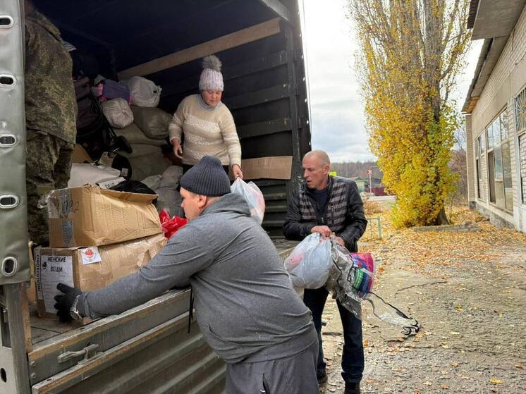 Жителям села Епифановка Кременского района доставили гуманитарную помощь