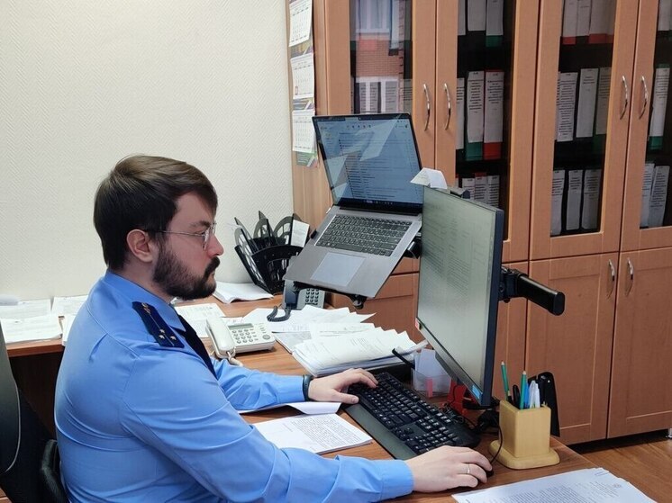 Год условки за пьяную поножовщину получила жительница Ямала