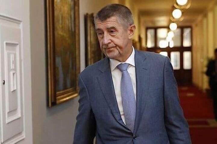 Избранный премьером европейской страны миллиардер-трампист отказался продавать бизнес-империю