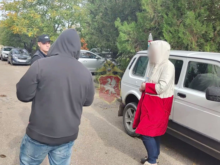 Жительницу Севастополя задержали за попытку сбыта синтетических наркотиков