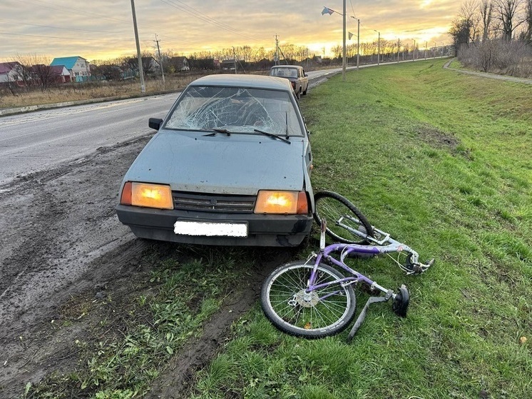 В Валуйском округе «ВАЗ» сбил дедушку с велосипедом