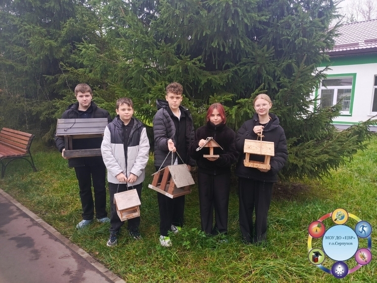 В Серпухове стартовала акция «Птичья столовая»