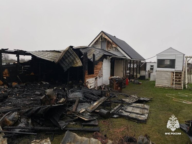 13 ноября в Чувашии горели баня, надворные постройки и бесхозное строение