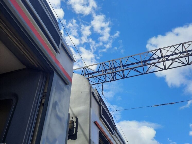 Девять поездов на пути в Крым и обратно следуют с задержкой