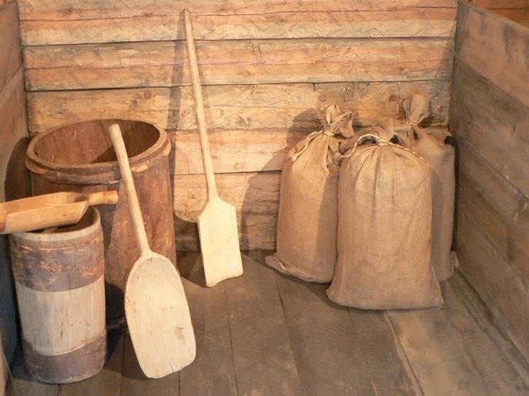 Завтра жителям Калмыкии следует проверить свои житницы