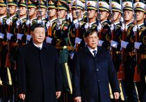 Лидер Китая Си Цзиньпин и король Таиланда Маха Вачиралонгкорн в пятницу пообещали укрепить связи во время первого в истории визита правящего монарха Таиланда в КНР