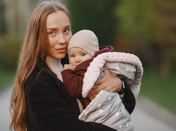 Кировская область подтвердила: «зарплата» для мам первенцев сохранится