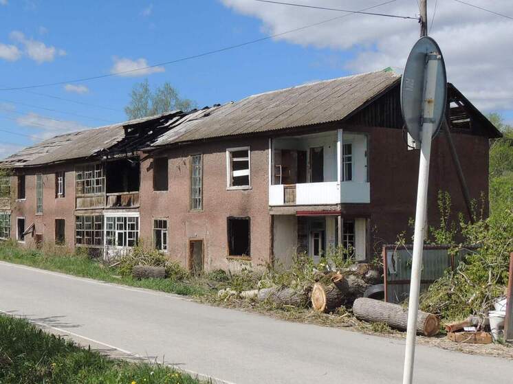 Свердловчан переселят из 28 аварийных домов