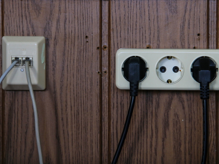 Омичей предупреждают о риске перебоев с электричеством из-за непогоды