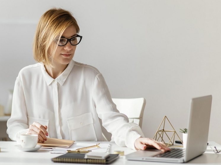 Российские инвесторы признают силу ИИ, но предпочитают сохранять контроль над своими решениями