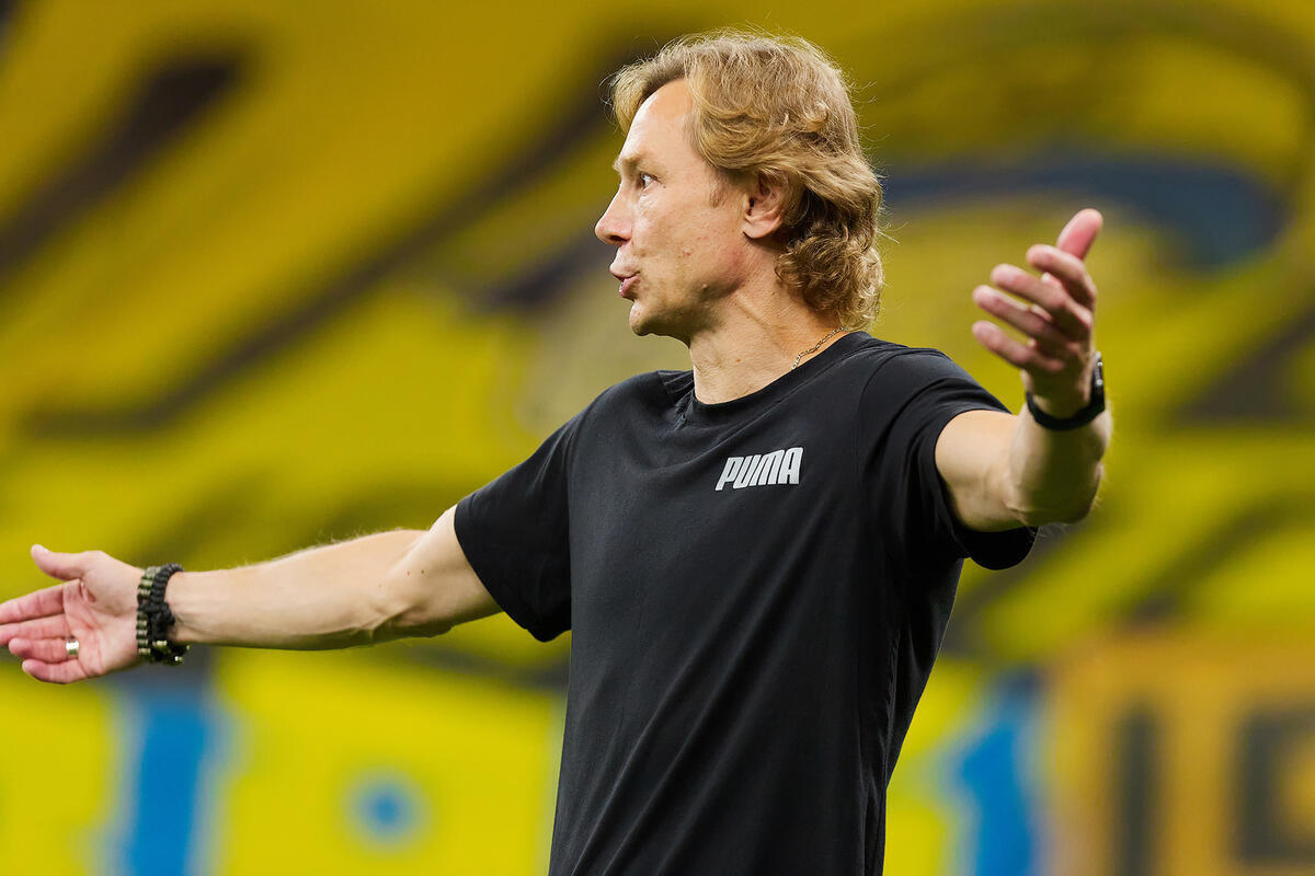 Карпин рассказал, за какую команду болел в детстве