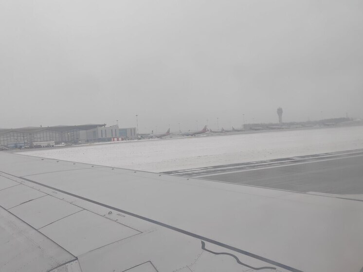 Непогода парализовала аэропорт Мурманска