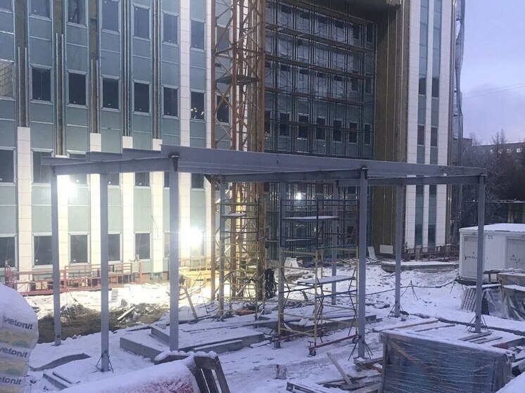 В Мурманске начали собирать «сердце» нового корпуса онкоцентра – кислородную станцию