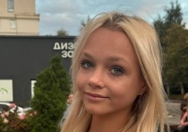 Елена Костылева выиграла пятый этап юниорской серии Гран-при России — Мемориал А.Г. Горшкова в Москве, отыгравшись с четвёртого места после короткой программы. В произвольной она исполнила тройной аксель и три четверных прыжка, набрав 215,56 балла — на 24,48 больше, чем у серебряного призёра. Татьяна Тарасова назвала Костылеву «уникумом», подчеркнув уникальность её прыжкового арсенала.