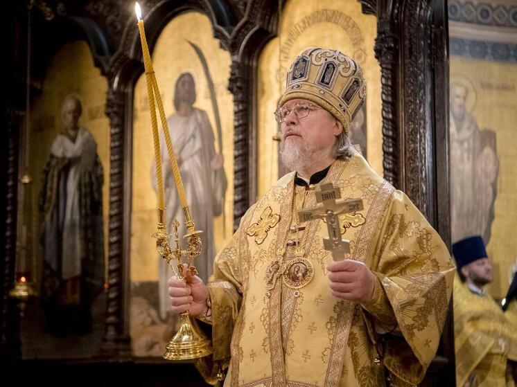 Митрополит Марк принял участие в богослужении и открытии выставки в Париже