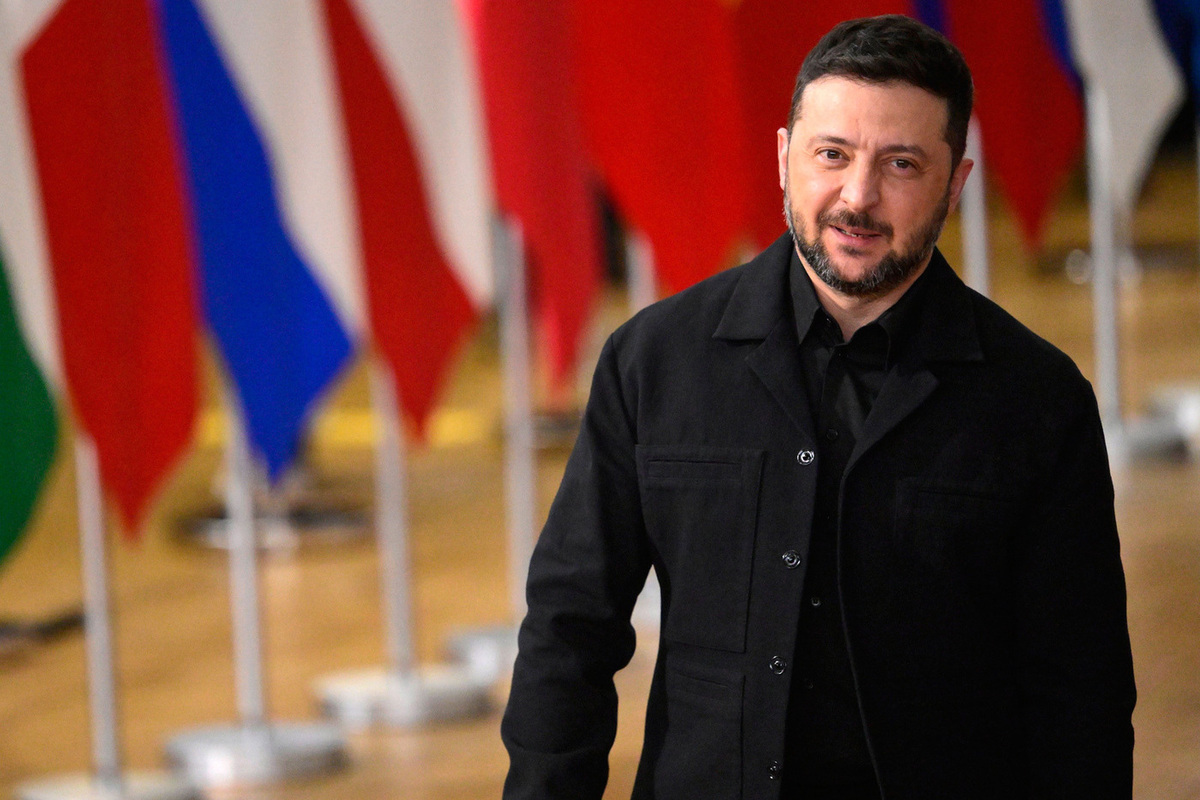 Побег от Майдана: почему Зеленский вслед за Умеровым срочно уезжает за границу