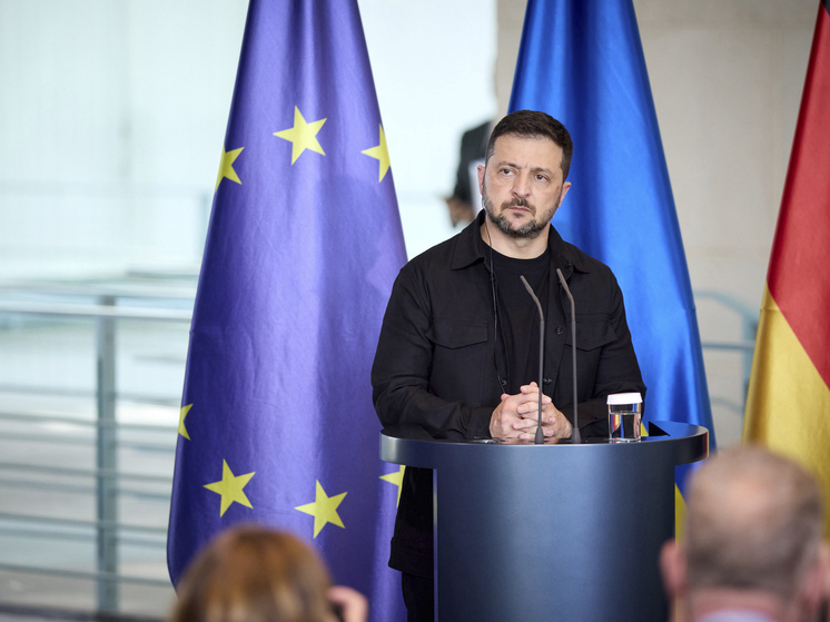 Sohu: западные союзники Киева готовят план по отстранению Зеленского от власти