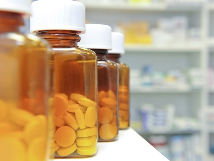 Стало известно, что россияне стали часто пить при недомоганиях