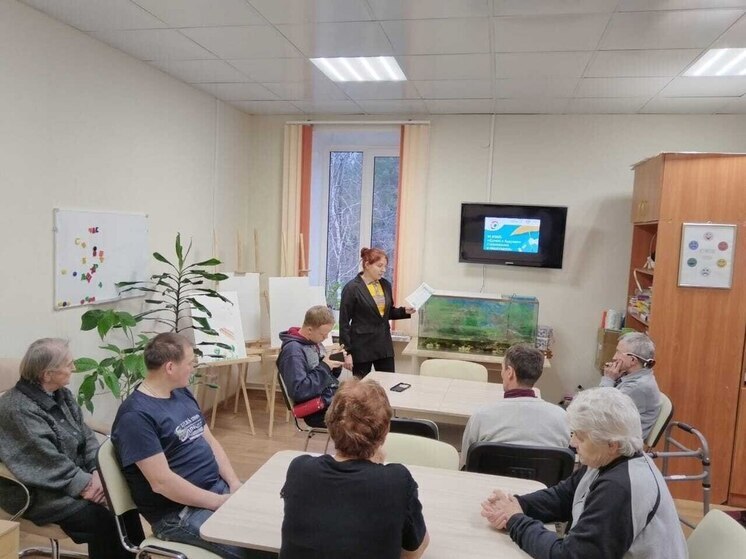 Пожилых северян научили защищаться от мошенников в современном мире