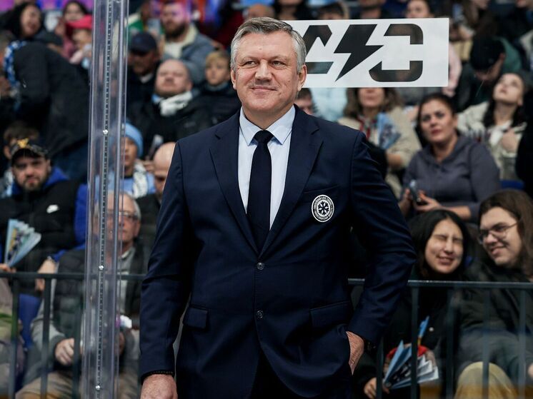 Олимпийский чемпион 1992 года по хоккею Вячеслав Буцаев покидает пост наставника команды Континентальной хоккейной лиги, новосибирской «Сибири», спустя всего шесть недель после своего назначения на эту должность