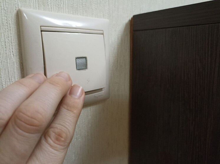 Более 1,7 тыс. новгородцев остались без электричества из-за ливня и ураганного ветра