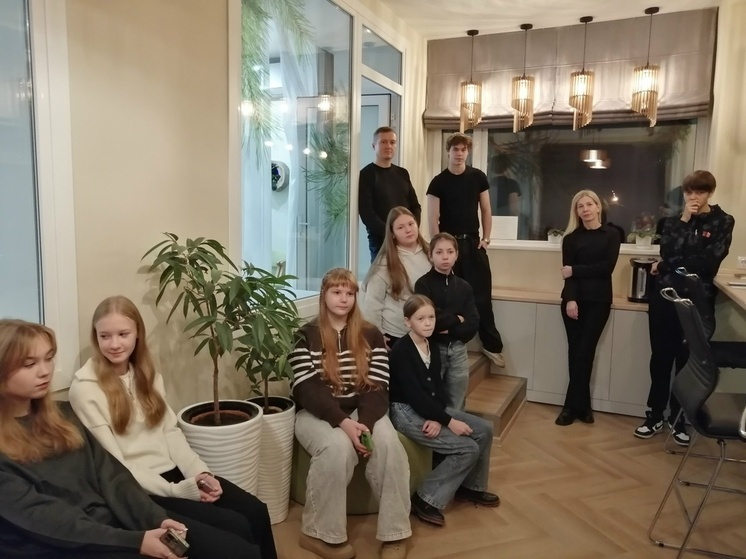 Совет по делам молодёжи Коряжмы посетил визит-центр «Кедровая-мечта»