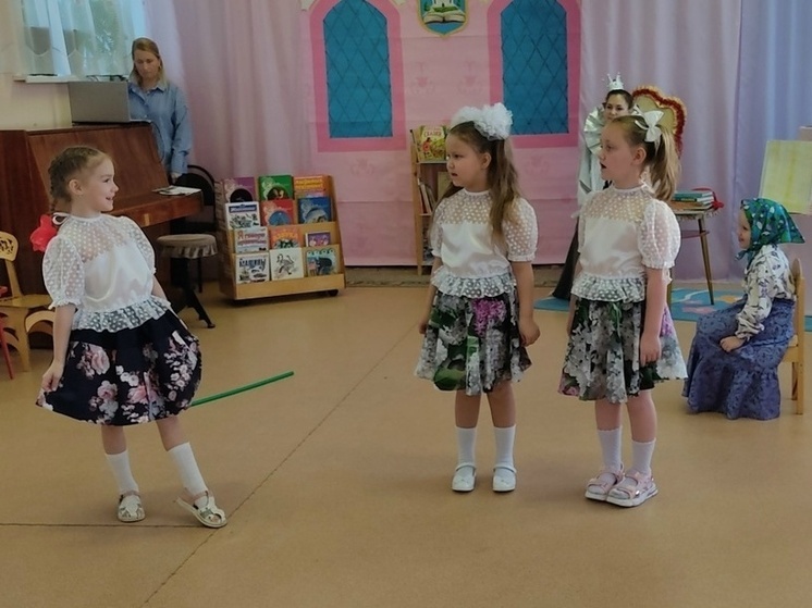В детсаду Коряжмы №13 состоялся творческий фестиваль «Созвездие талантов»