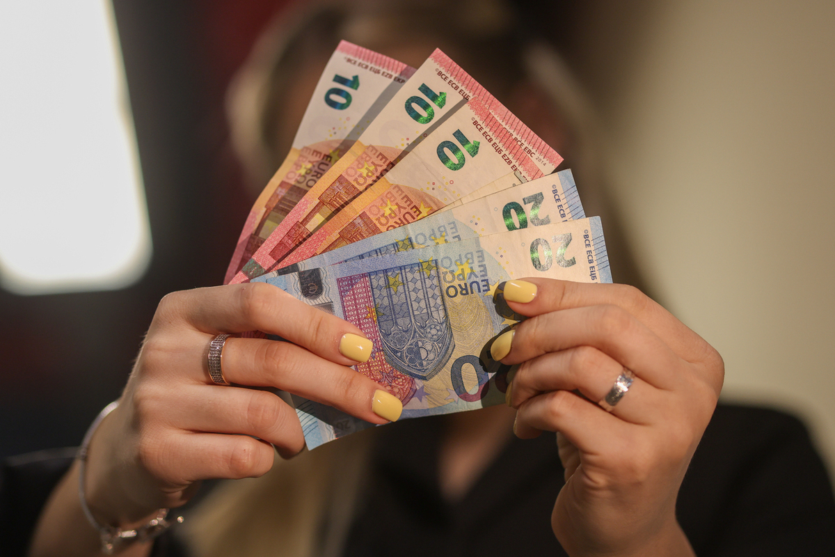 Российских пенсий переведено в Прибалтику на €5 млн