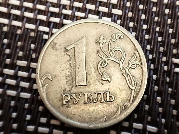 Девушка в Кургане пострадала при попытке найти работу в интернете