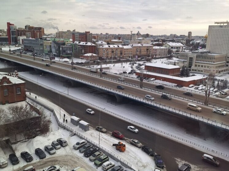 Омские улицы будут чистить от снега вручную