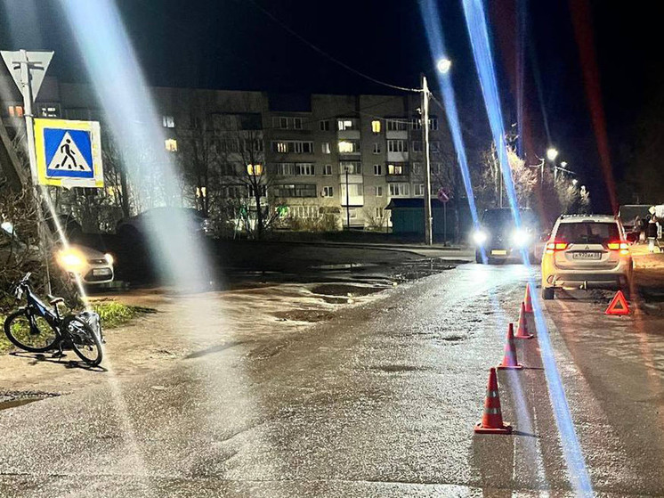 В Валдае пострадал 12-летний велосипедист, который забыл спешиться на переходе