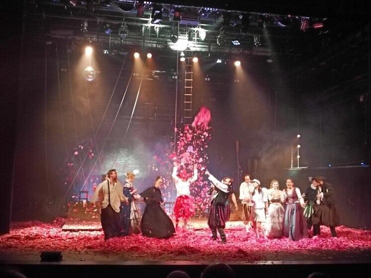 Английская и российская классика: русский драмтеатр Йошкар-Олы дает премьеру