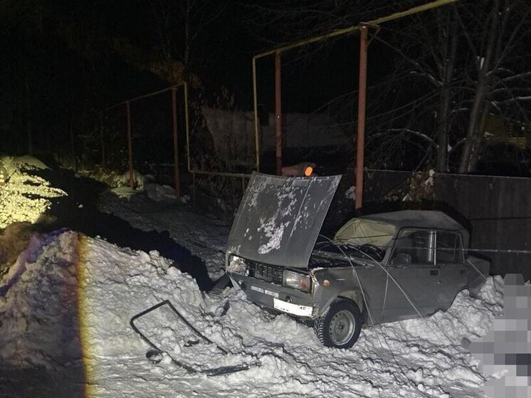 Водитель краденного ВАЗа загубил друга в ДТП под Новосибирском