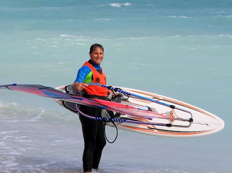 «Серебро» чемпионата Азии по виндсерфингу забрал приморец
