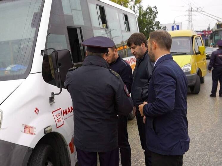 Более 30 нарушений выявили при пассажирских перевозках в Махачкале