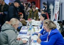 Минтруд утвердил календарь праздников и выходных дней на предстоящую зиму