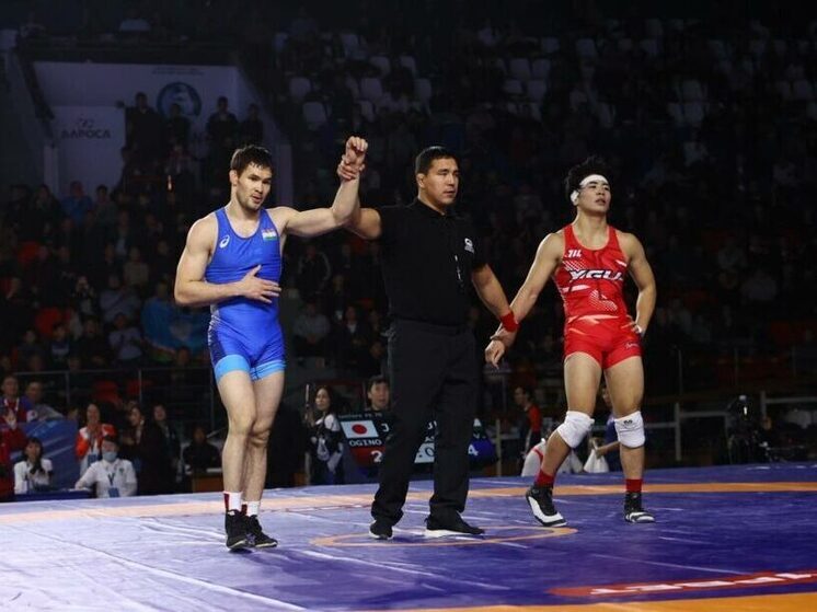 Якутские борцы успешно выступили на турнире памяти Коркина, трое вышли в полуфинал