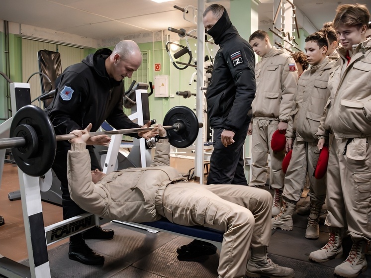 Юнармейцы Архангельской области побывали в гостях у военнослужащих