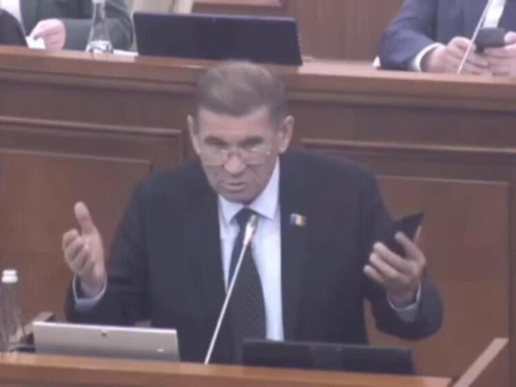 Совсем с ума посходили: депутат президентской партии Молдавии заявил, что геи* в Бессарабии появились после приезда Пушкина