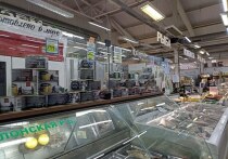 Роспотребнадзор напомнил петербуржцам о важности внимательного изучения маркировки на продуктах. Специалисты ведомства поделились главными правилами выбора продуктов.