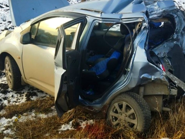 Водитель Chevrolet Spark погибла при попытке обгона на курганской трассе