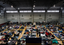 Украинцев, которые прибыли в США по программе Uniting For Ukraine или через Мексику, массово депортируют из США