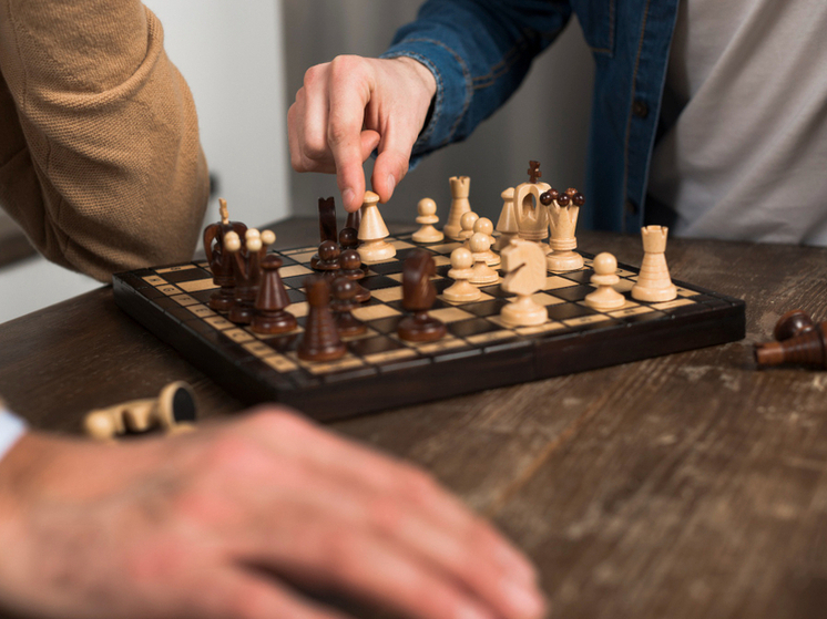 Легендарный гроссмейстер проведет сеанс одновременной игры в Котельниче